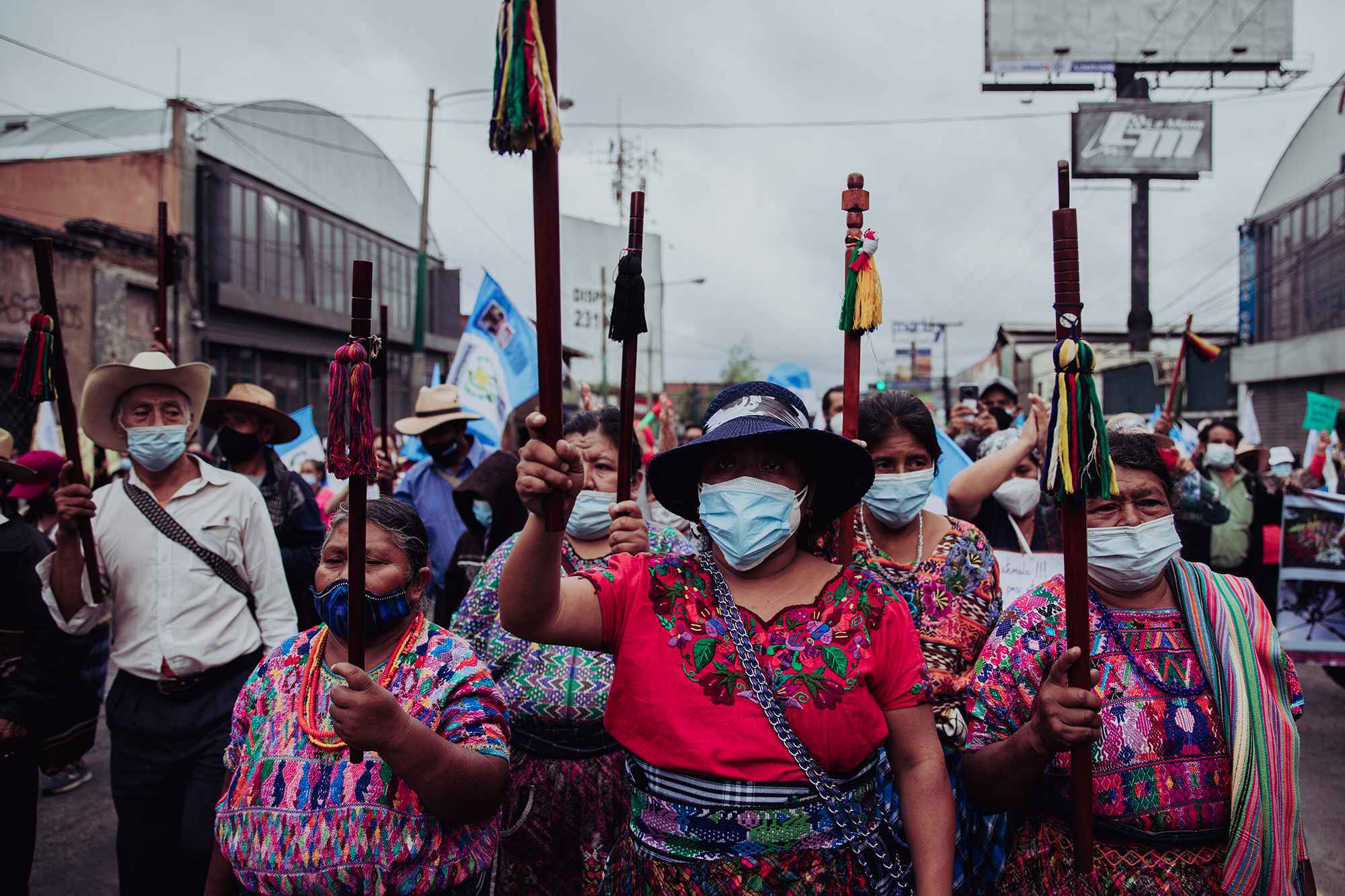 Llegada de las lideresas y líderes del pueblo Maya Poqomam de Santa Cruz que se unieron a un breve paro nacional a finales de julio de 2021 en Ciudad de Guatemala para exigir la renuncia de la fiscal Consuelo Porras. Foto de El Faro: Carlos Barrera
