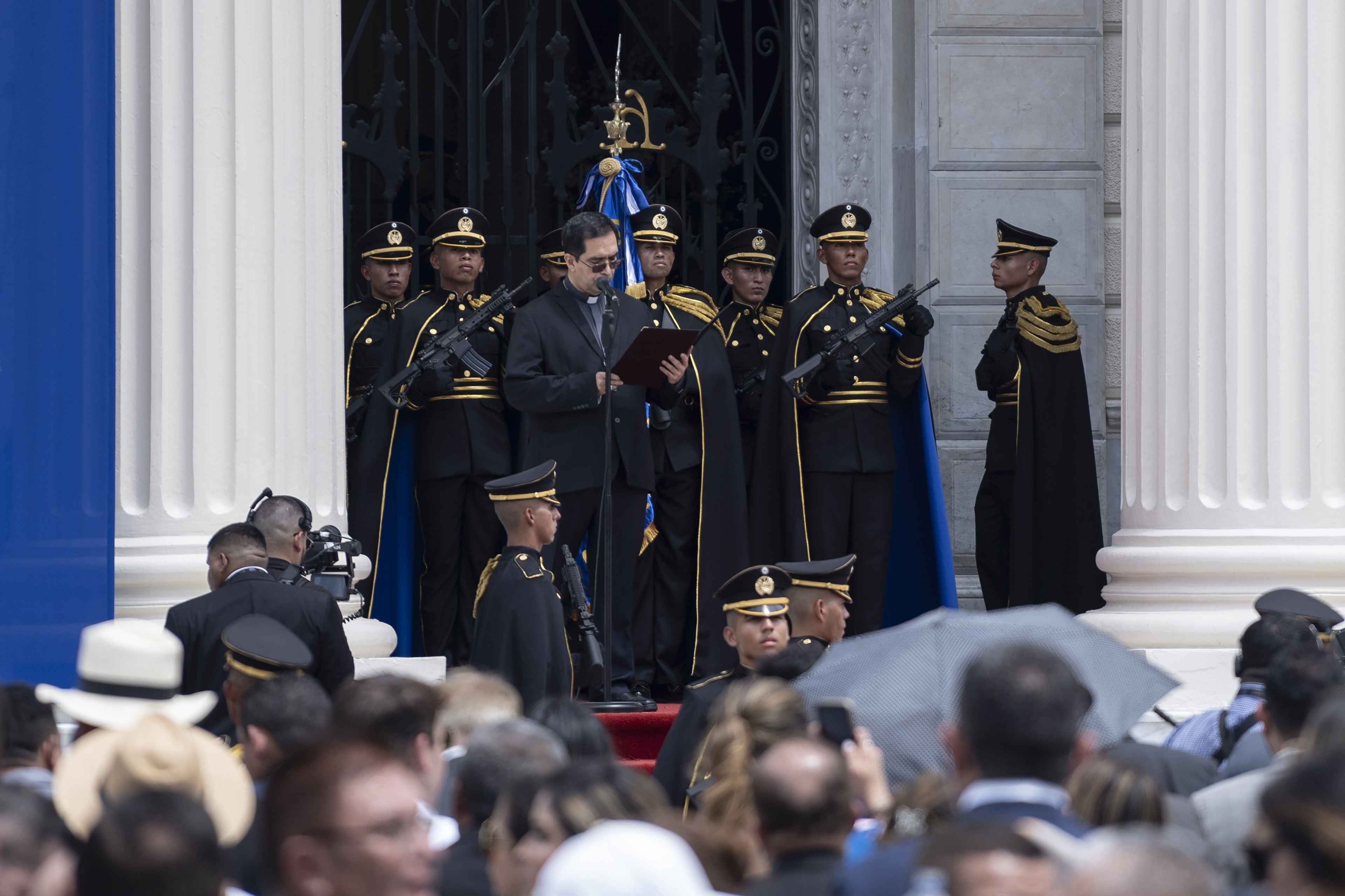 San Salvador Archbishop José Luis Escobar Alas speaks at Nayib Bukele's unconstitutional inauguration of a second term on June 1, 2024, in San Salvador. Photo Víctor Peña